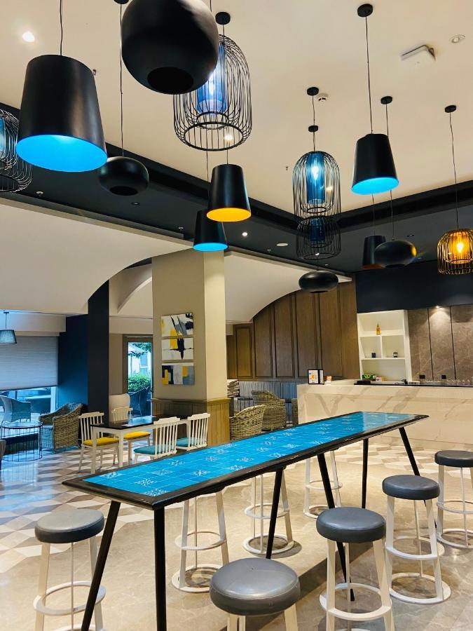 Hotel Country & Suites By Migrolino
