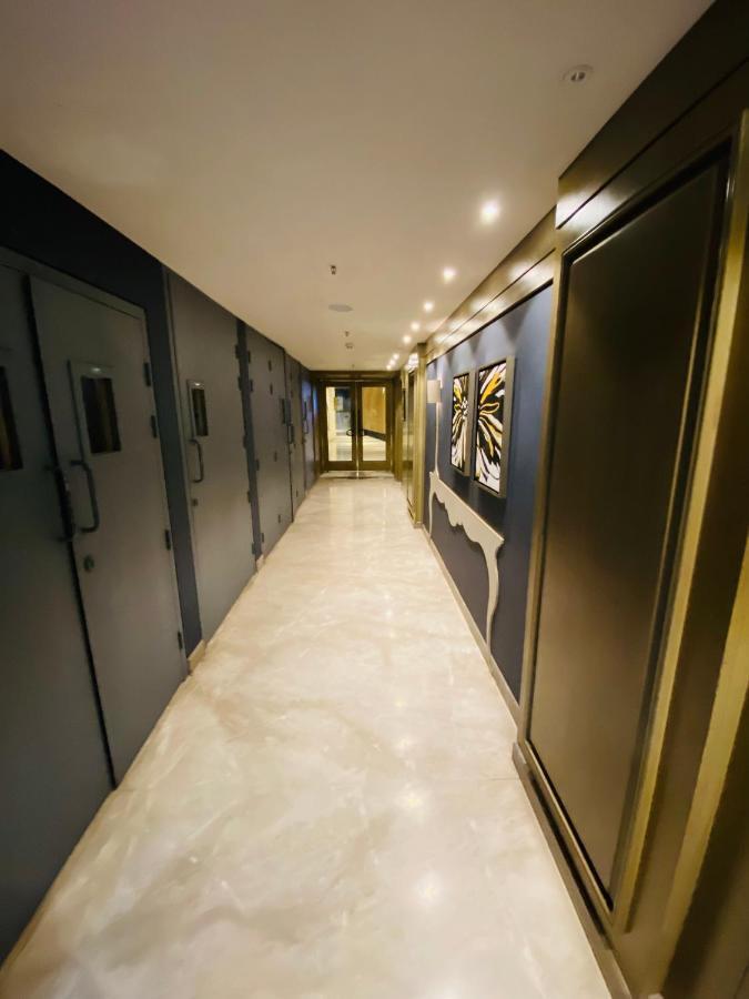 Hotel Country & Suites By Migrolino Lucknow