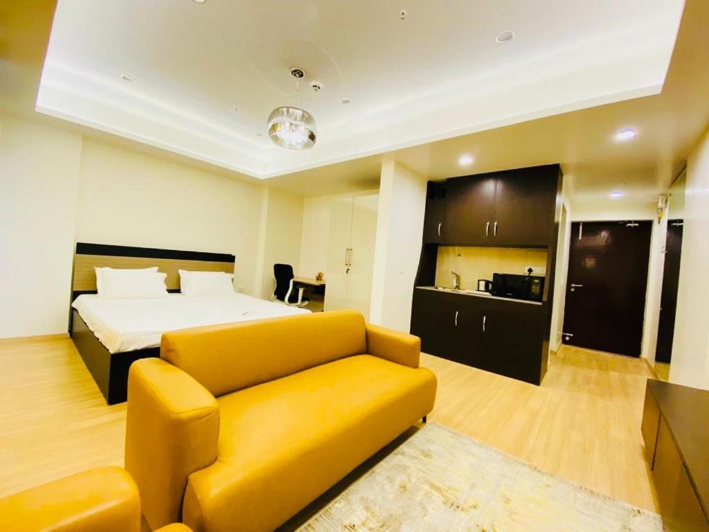 Hotel Country & Suites By Migrolino